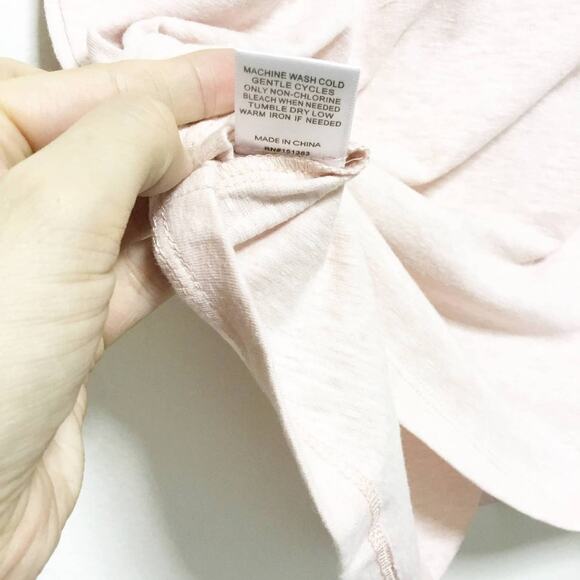 New! Current Air Pink Crew Neck Short Sleeve Chain Accent Top - Picture 2 of 8